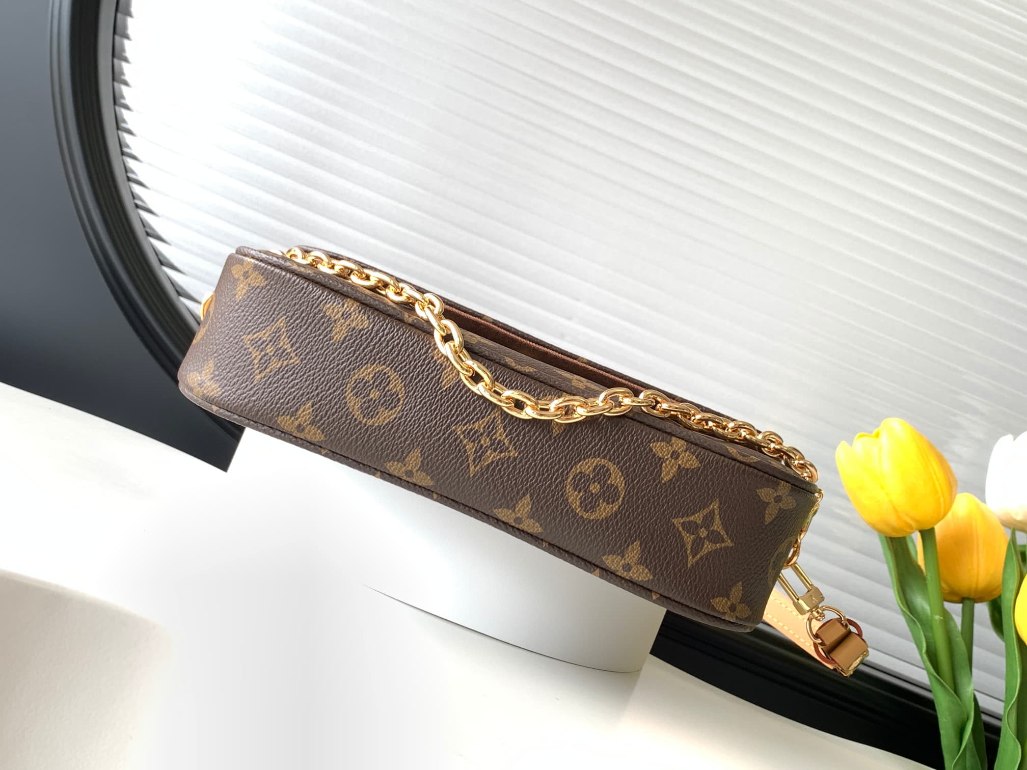 Louis Vuitton Wallet On Chain Ivy Handbag M81911