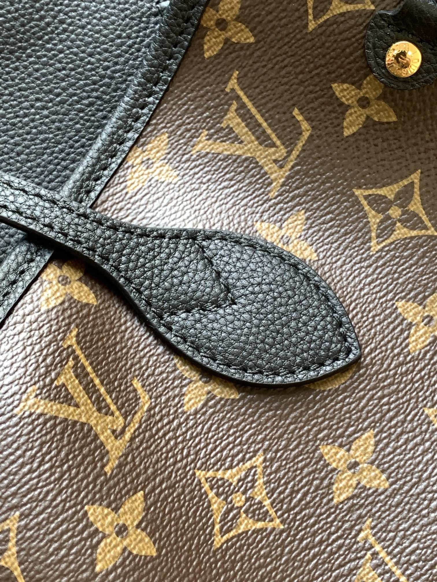 Louis Vuitton Neverfull Inside Out MM Handbag M11946