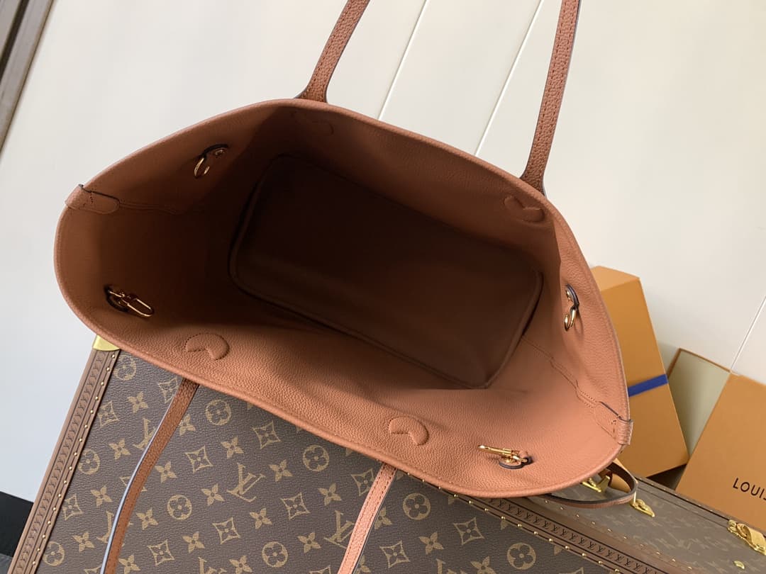 Louis Vuitton Neverfull Inside Out MM Handbag M12061