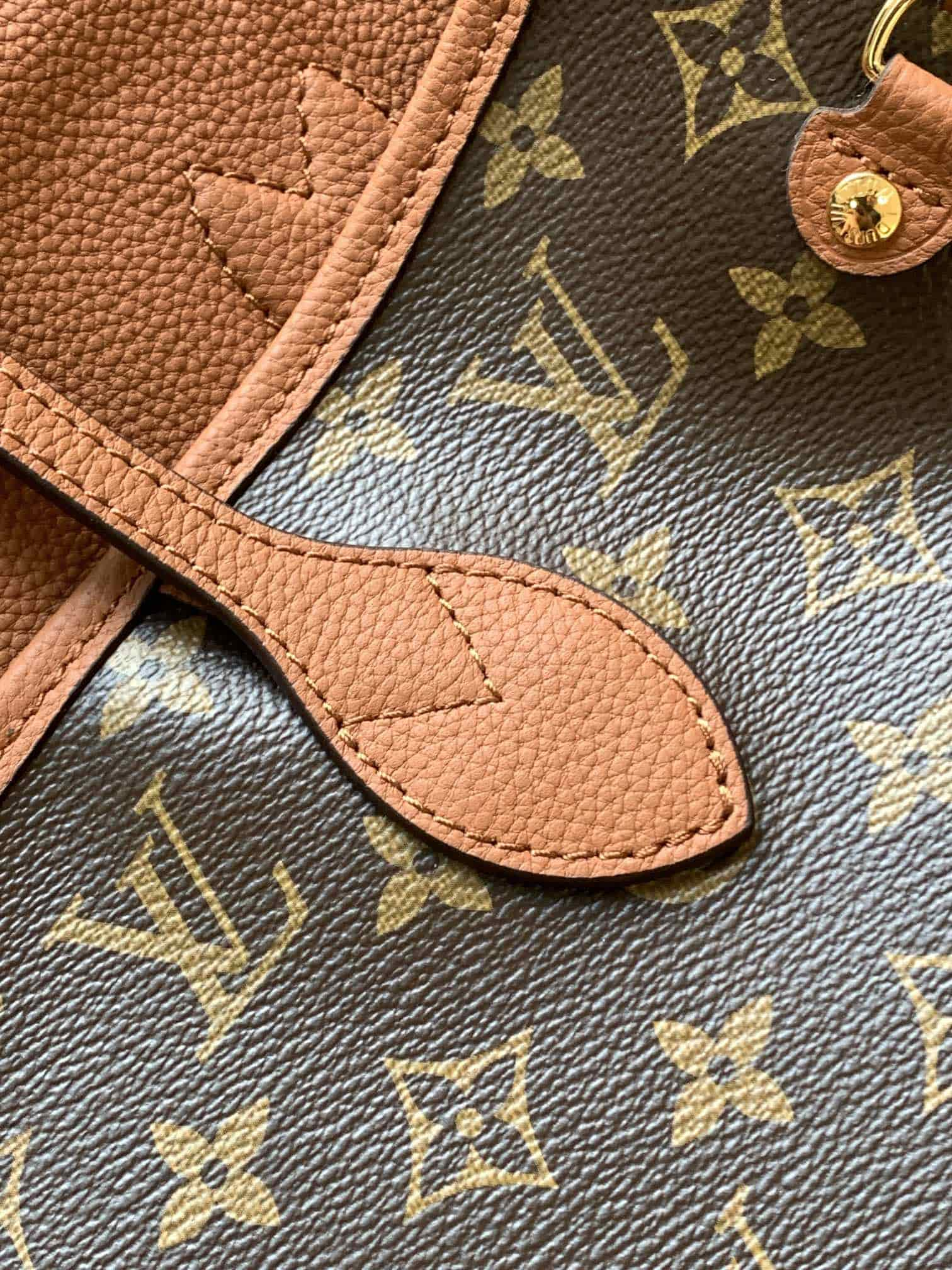 Louis Vuitton Neverfull Inside Out MM Handbag M12061