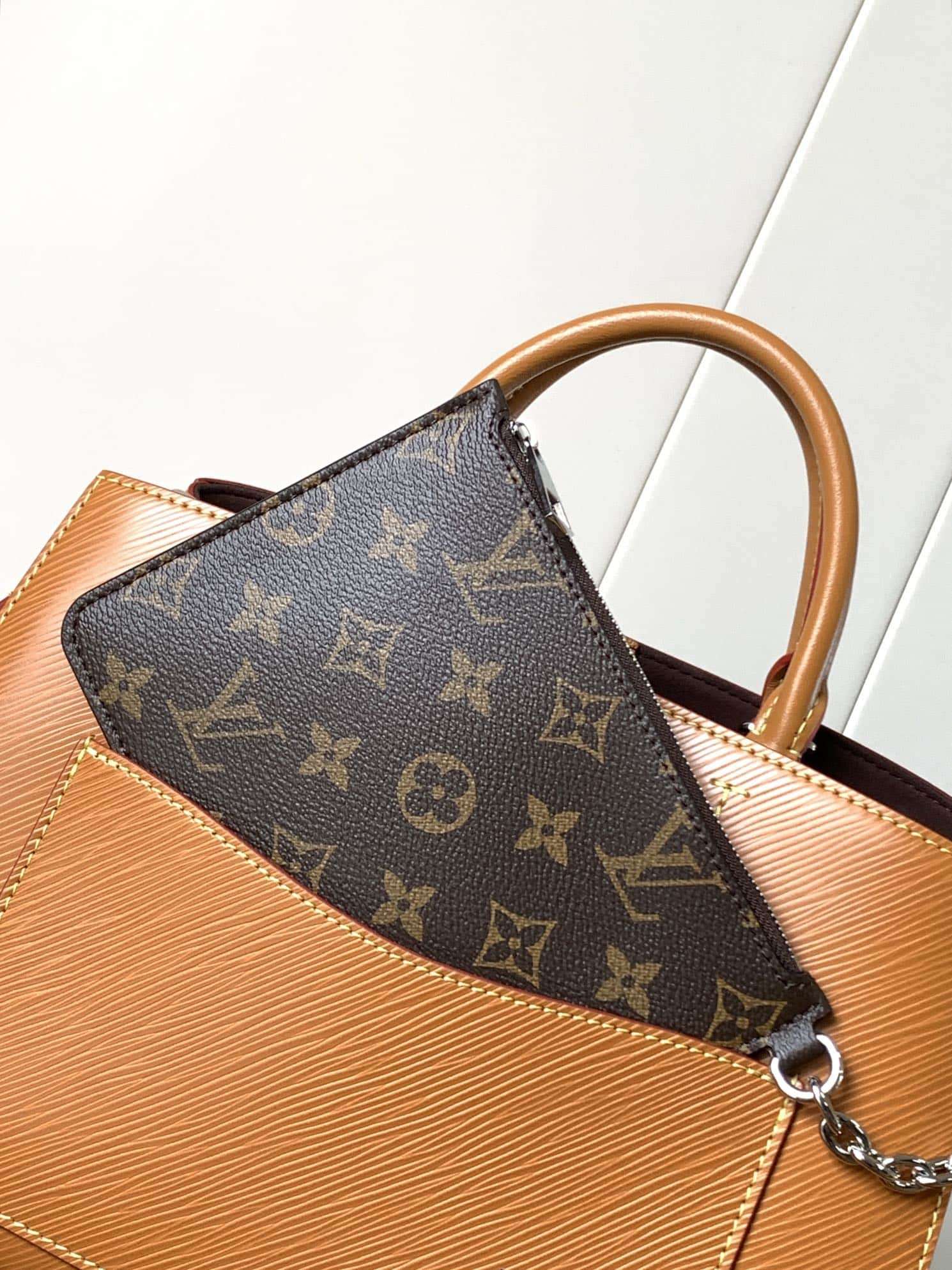 Louis Vuitton Marelle Tote MM Handbag M59953