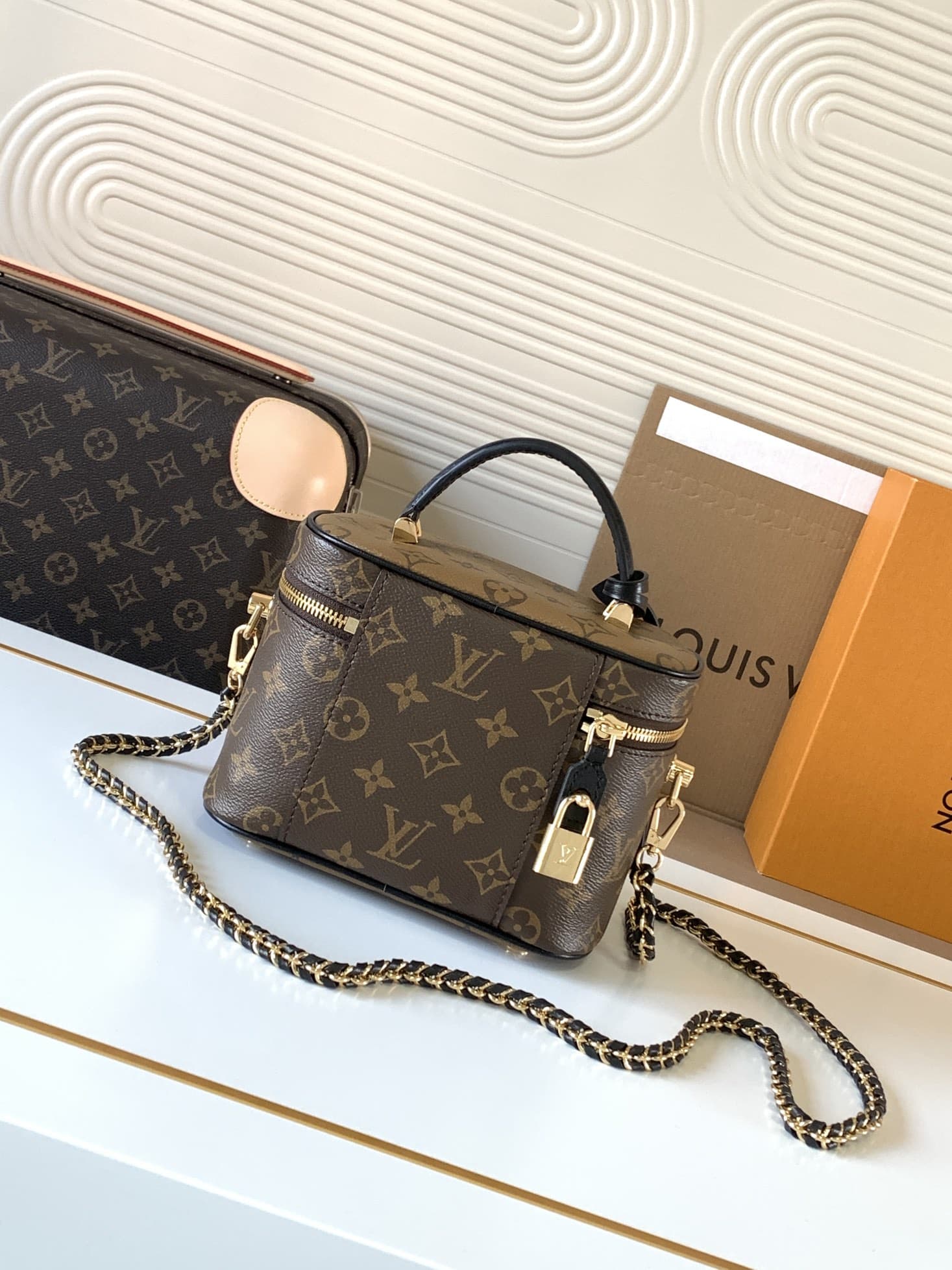 Louis Vuitton Vanity PM Makeup Bag M47128