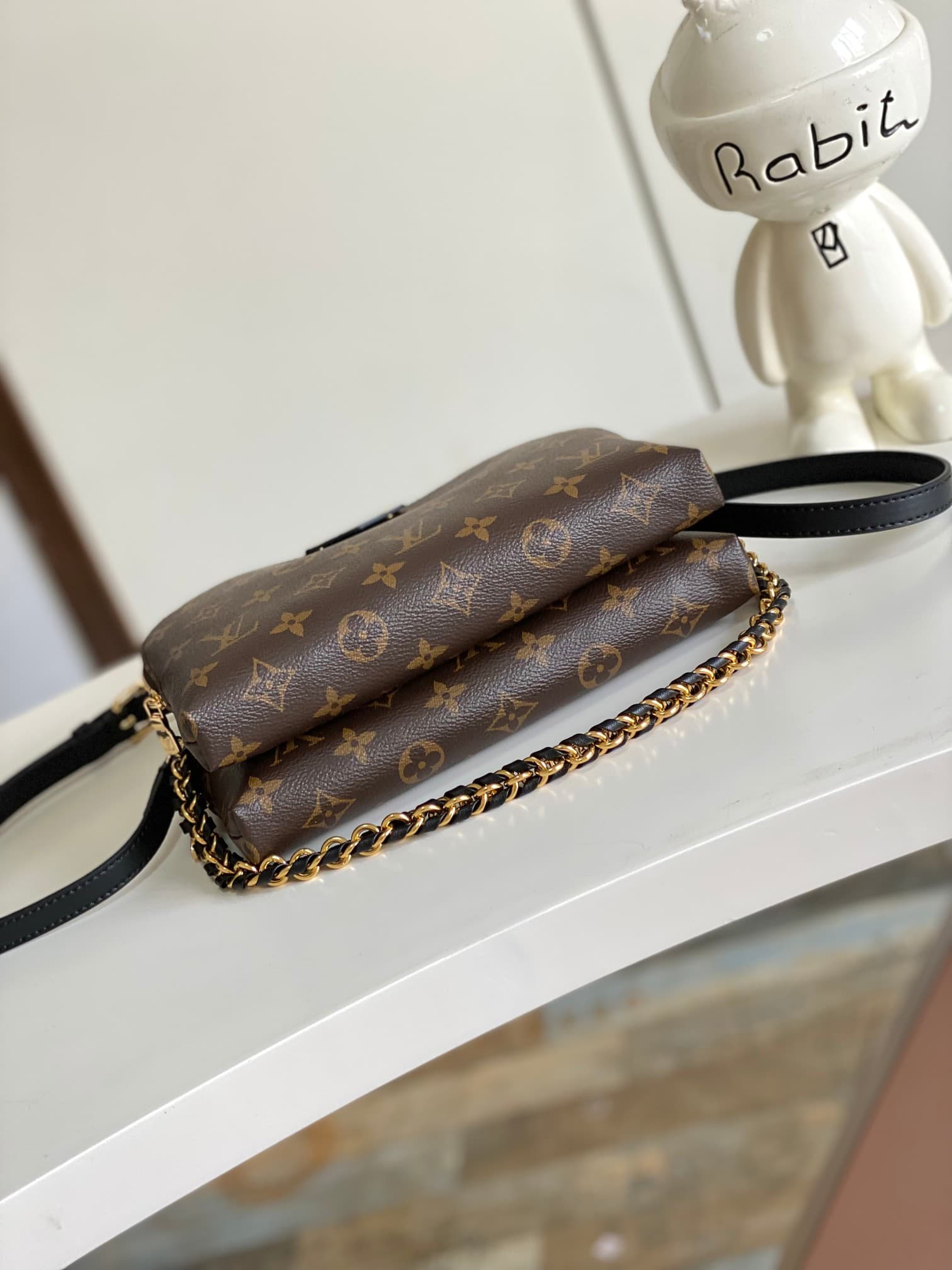 Louis Vuitton Be Alma Handbag M12996