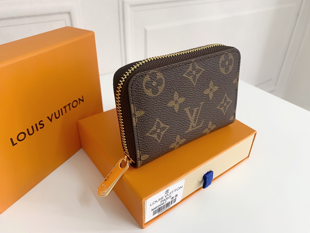 Louis Vuitton Zippy Coin Purse Wallet  M60067