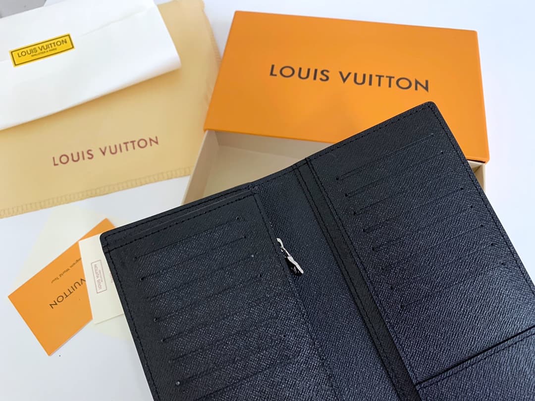 Louis Vuitton Brazza Wallet Black M30501