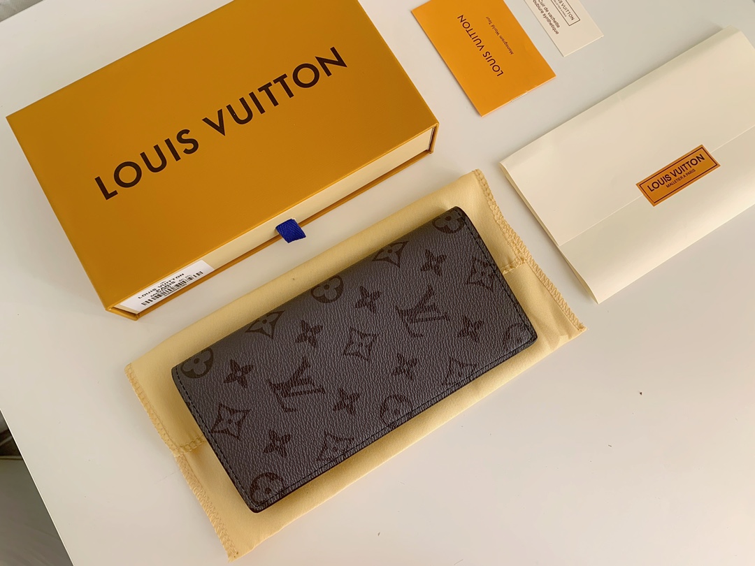 Louis Vuitton Brazza Wallet Grey M66540