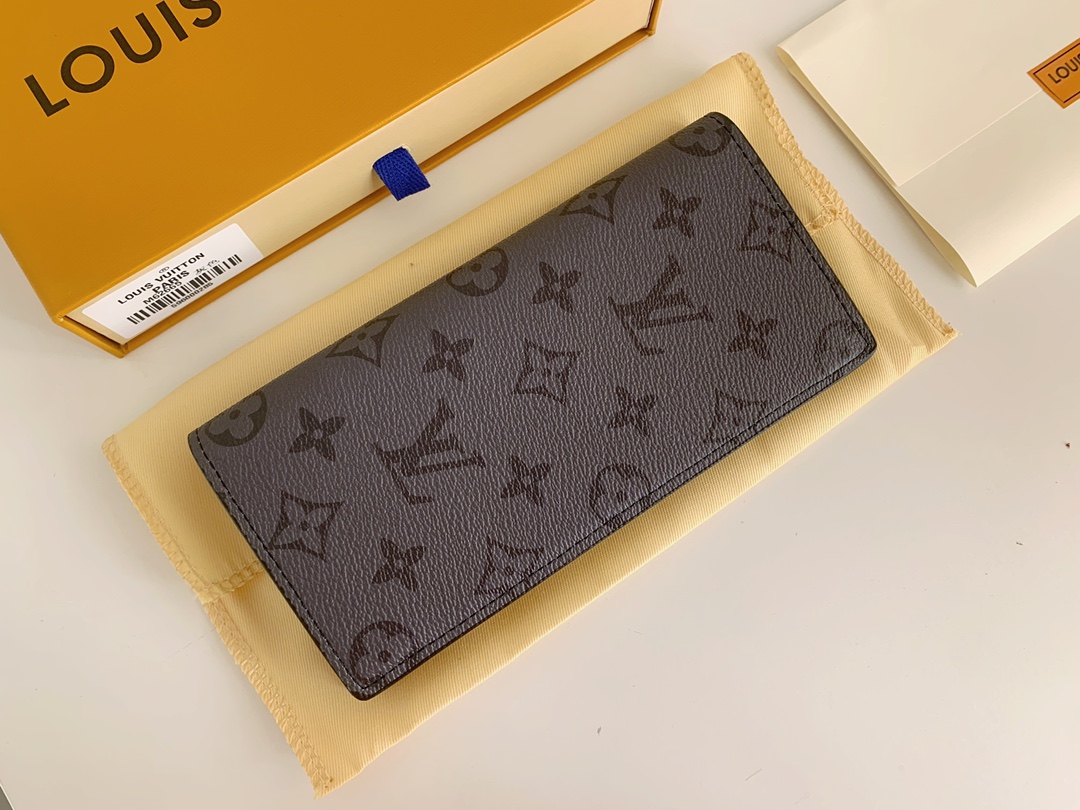 Louis Vuitton Brazza Wallet Grey M66540