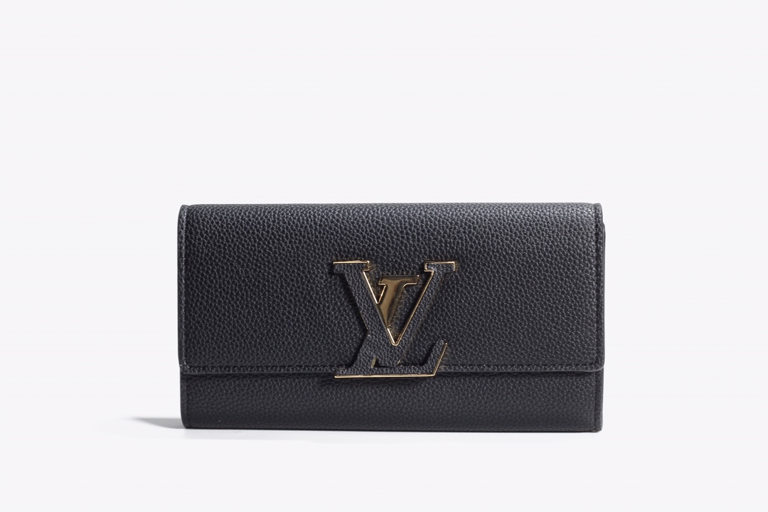 Louis Vuitton Capucines Wallet Black M61248