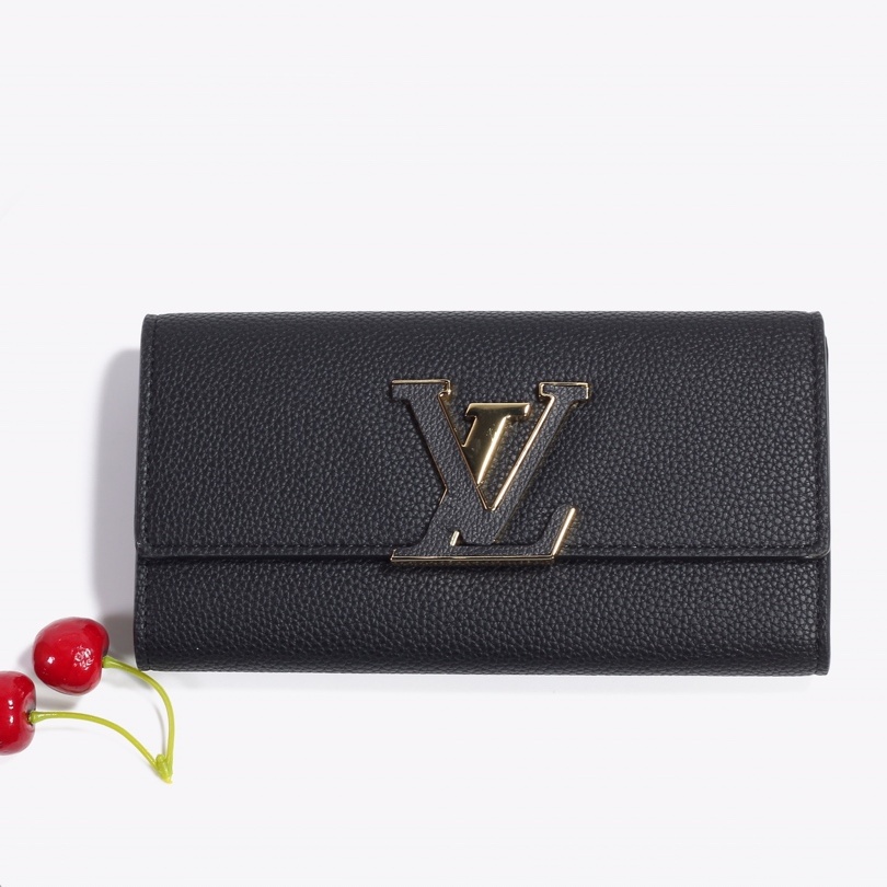 Louis Vuitton Capucines Wallet Black M61248