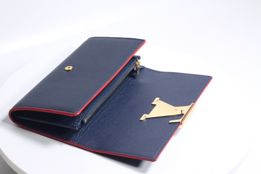 Louis Vuitton Capucines Wallet Navy M61248