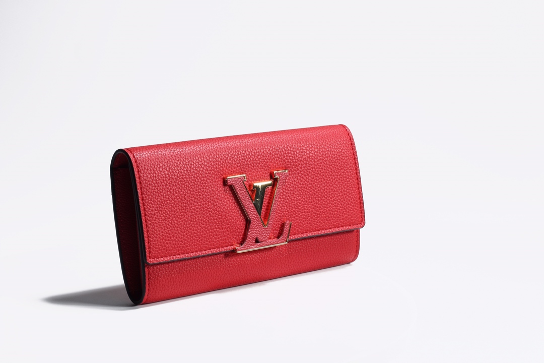 Louis Vuitton Capucines Wallet Red M61248