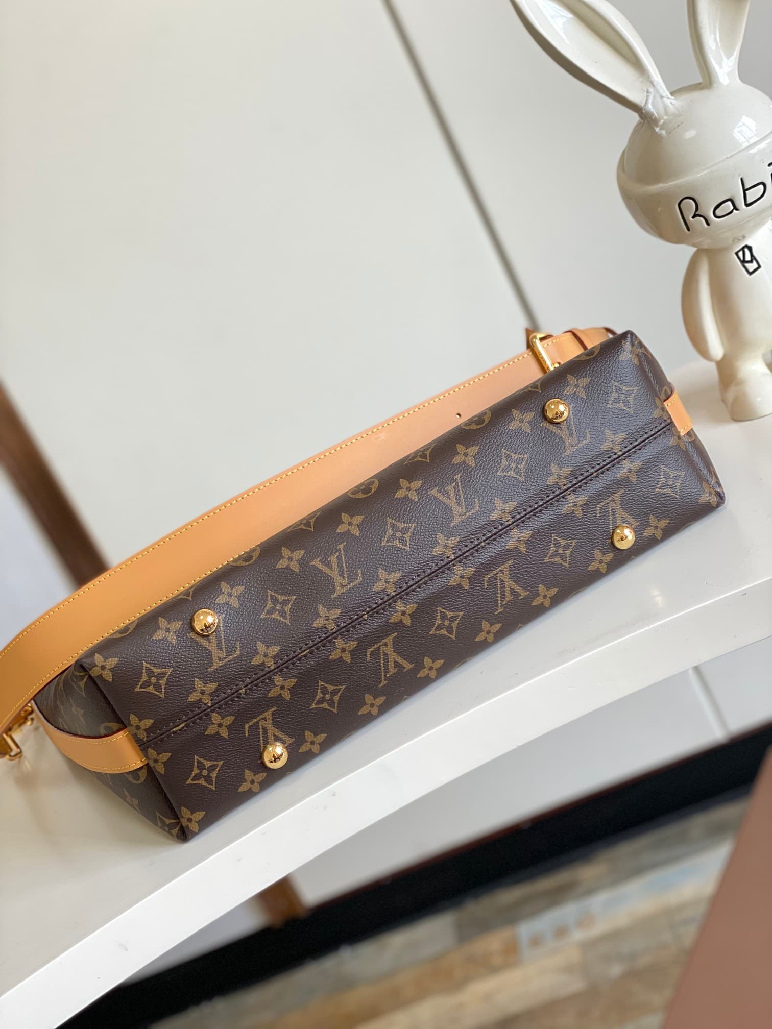 Louis Vuitton Métis Monogram Handbag M14018