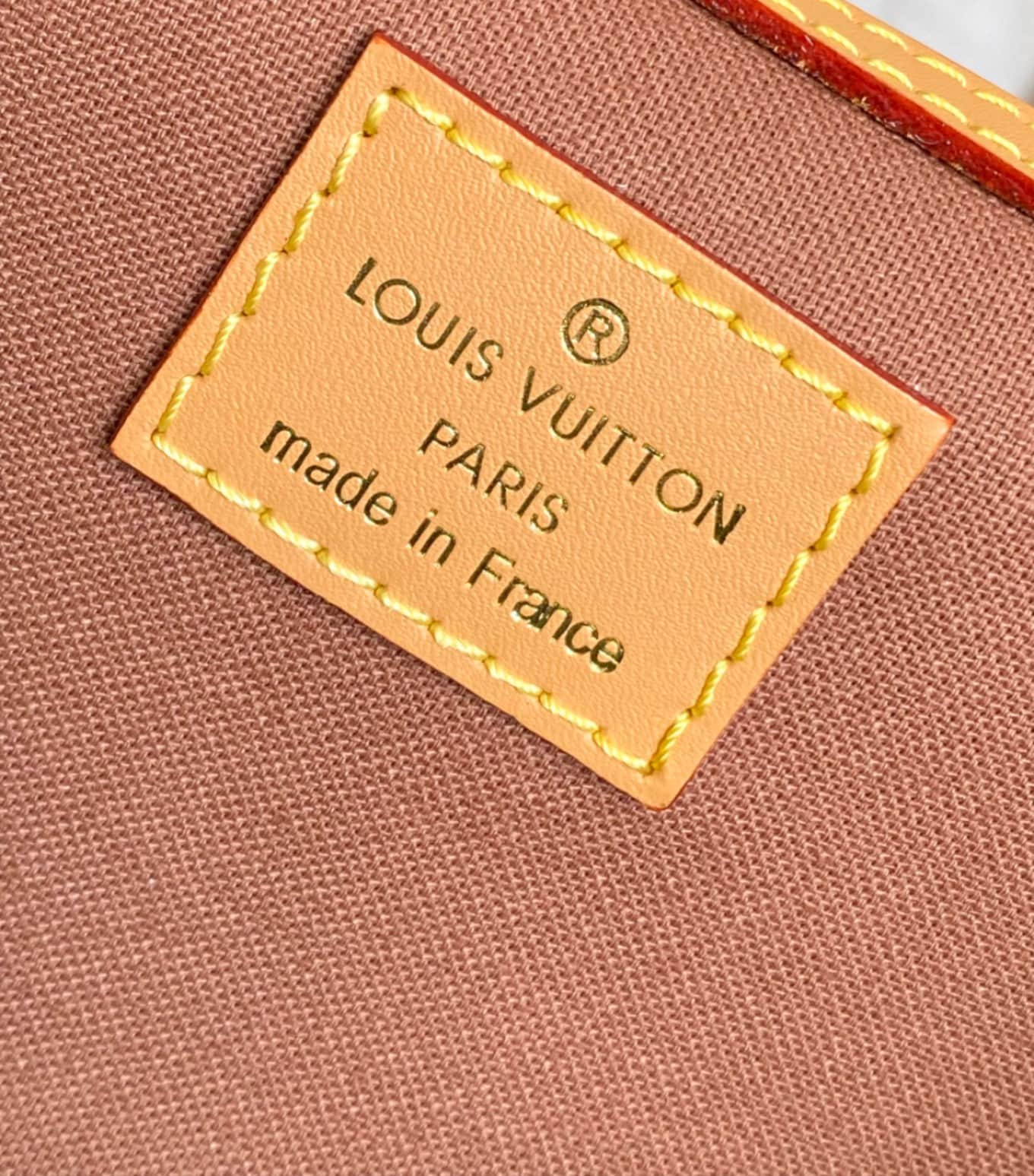 Louis Vuitton Métis Monogram Handbag M14018