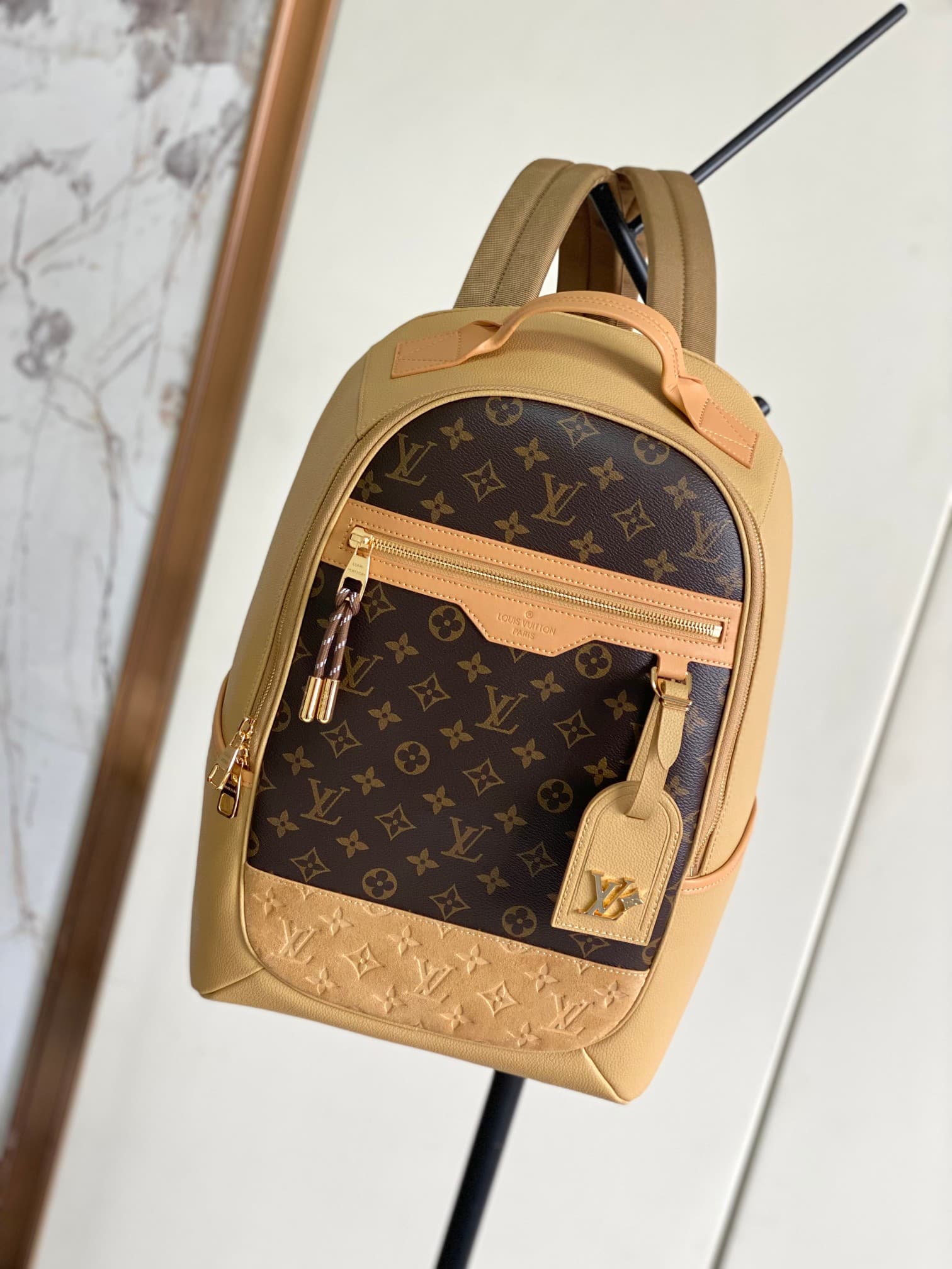 Louis Vuitton Outdoor Backpack  M12624