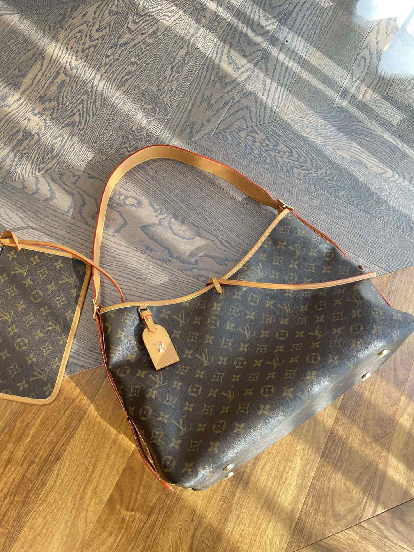 Louis Vuitton CarryAll MM Handbag M46197