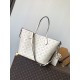 Louis Vuitton Blossom MM Handbag M21850