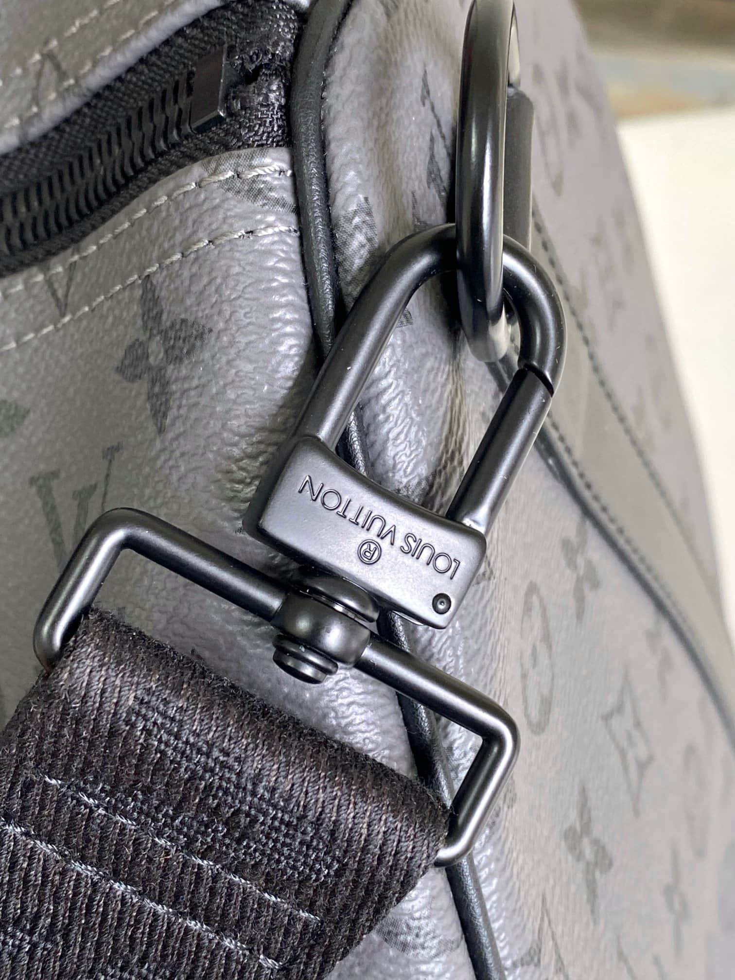 Louis Vuitton Keepall Bandoulière 55 Duffle Bag M11480