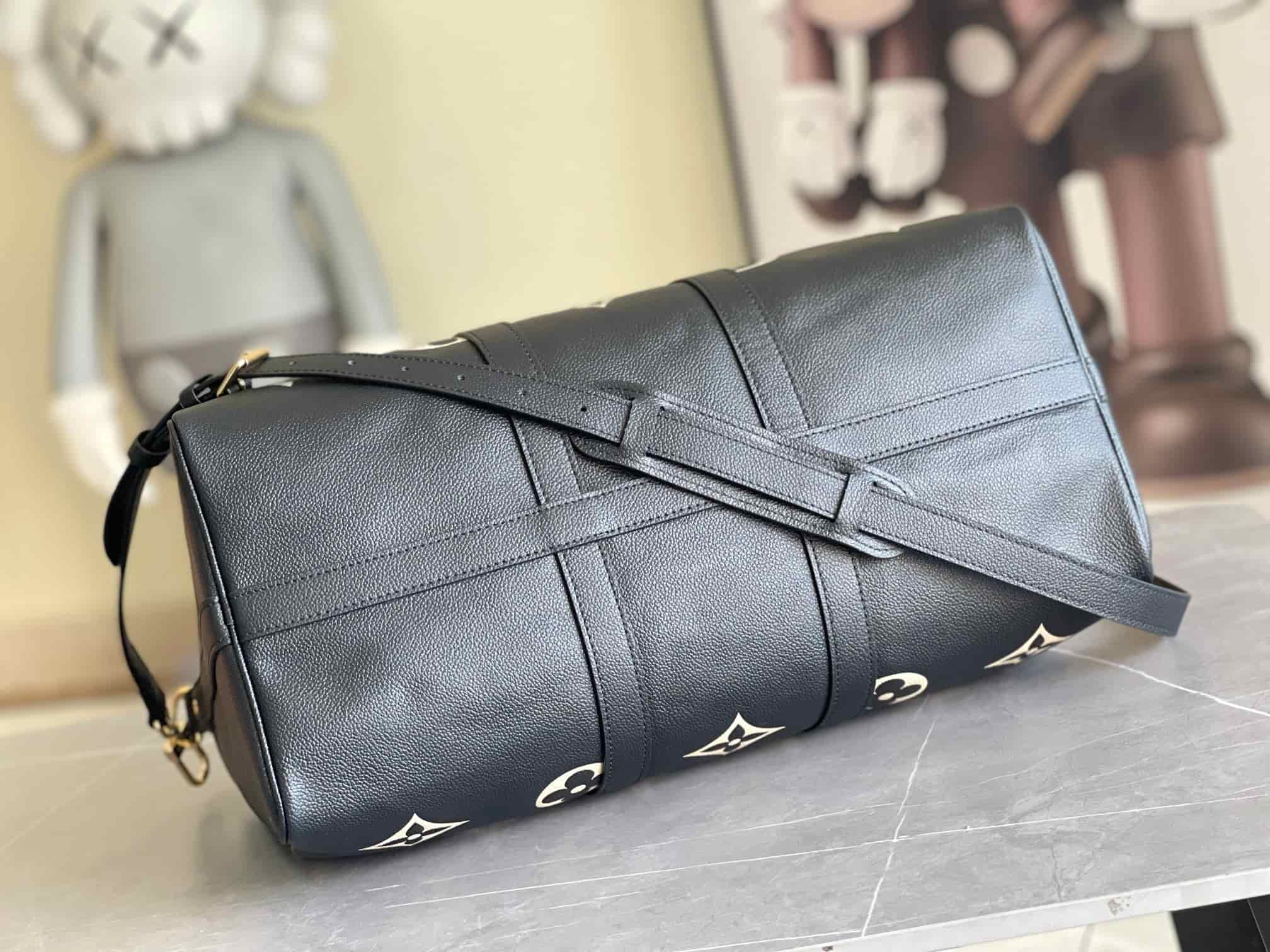 Louis Vuitton Keepall Bandoulière 45 Duffle Bag M46670