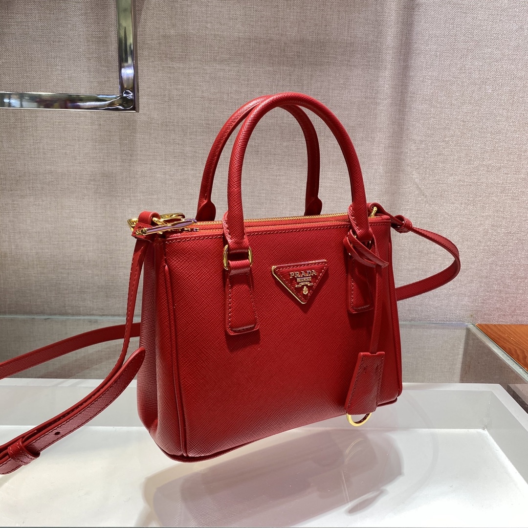 Prada Galleria Saffiano Leather mini-bag Red 1BA906