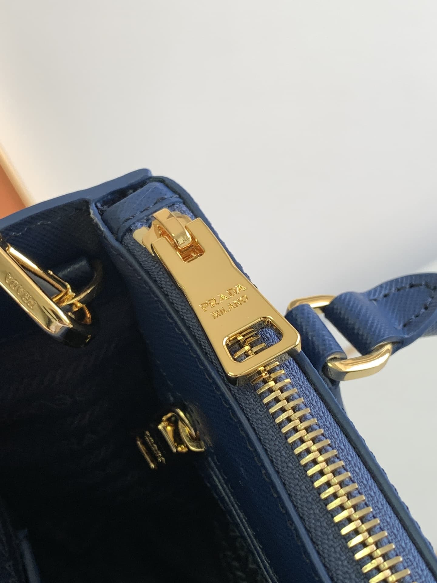 Prada Galleria Saffiano Leather mini-bag Dark Blue 1BA906