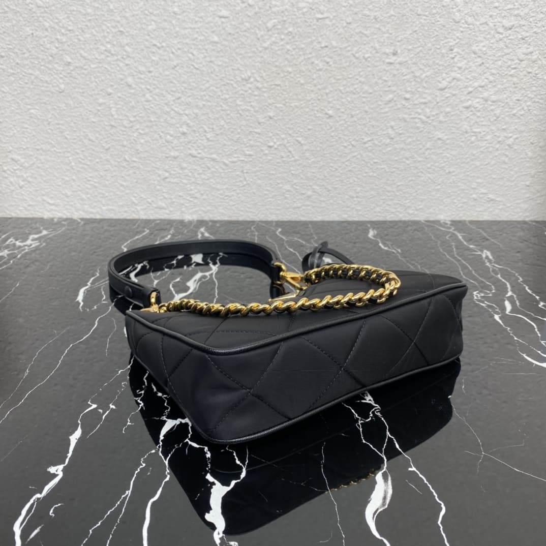 Prada Re-Edition 1995 Chaîne Re-Nylon mini-bag Black1BC204