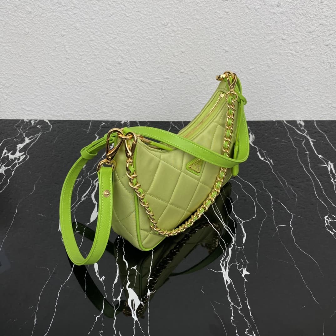 Prada Re-Edition 1995 Chaîne Re-Nylon mini-bag Light Green 1BC204