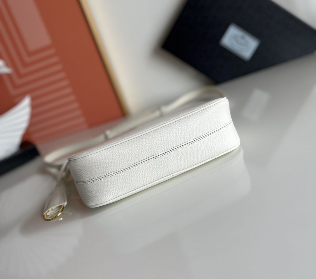 Prada Re-Edition Saffiano leather mini bag White 1BC204