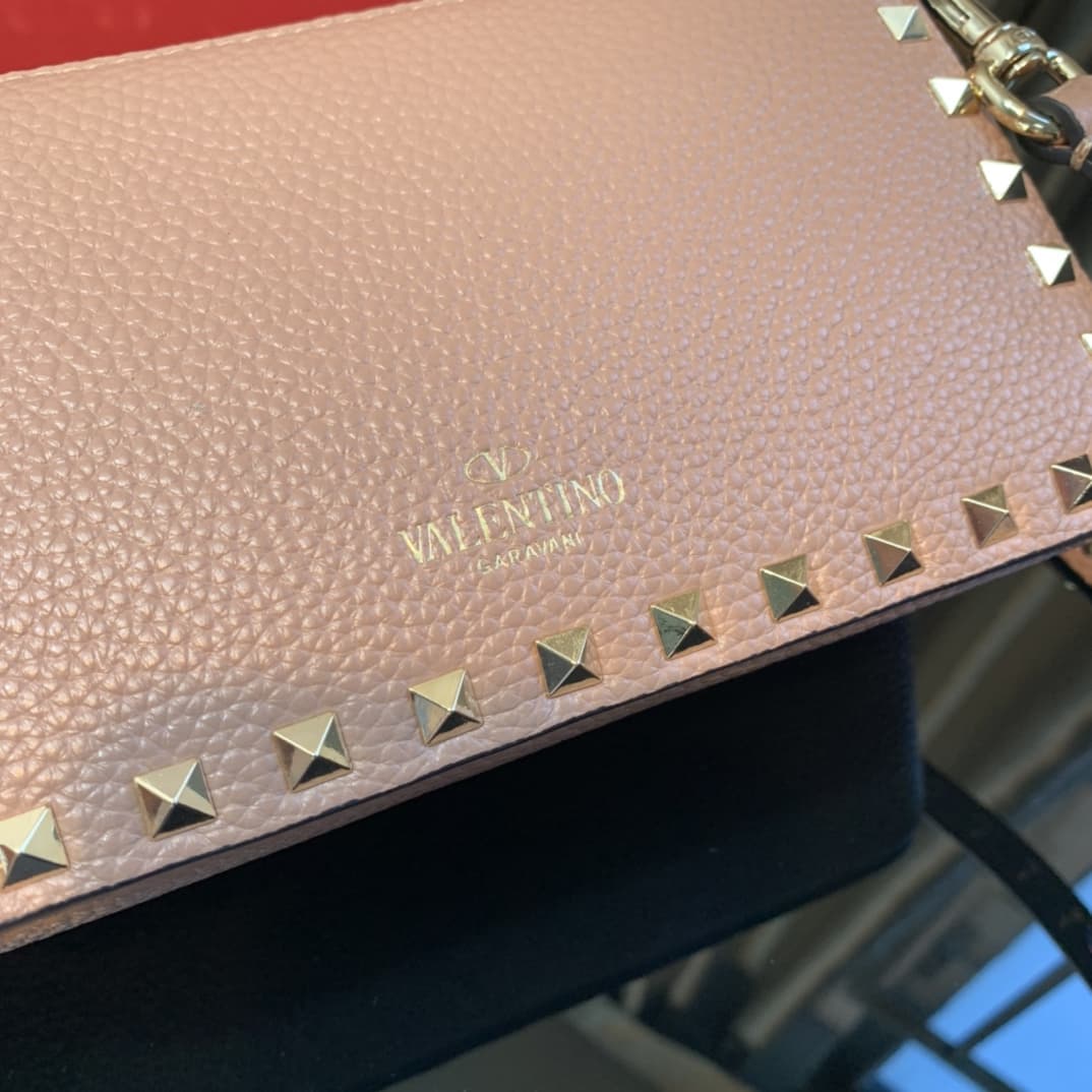 Valentino SMALL ROCKSTUD GRAINY CALFSKIN CROSSBODY BAG VA0018