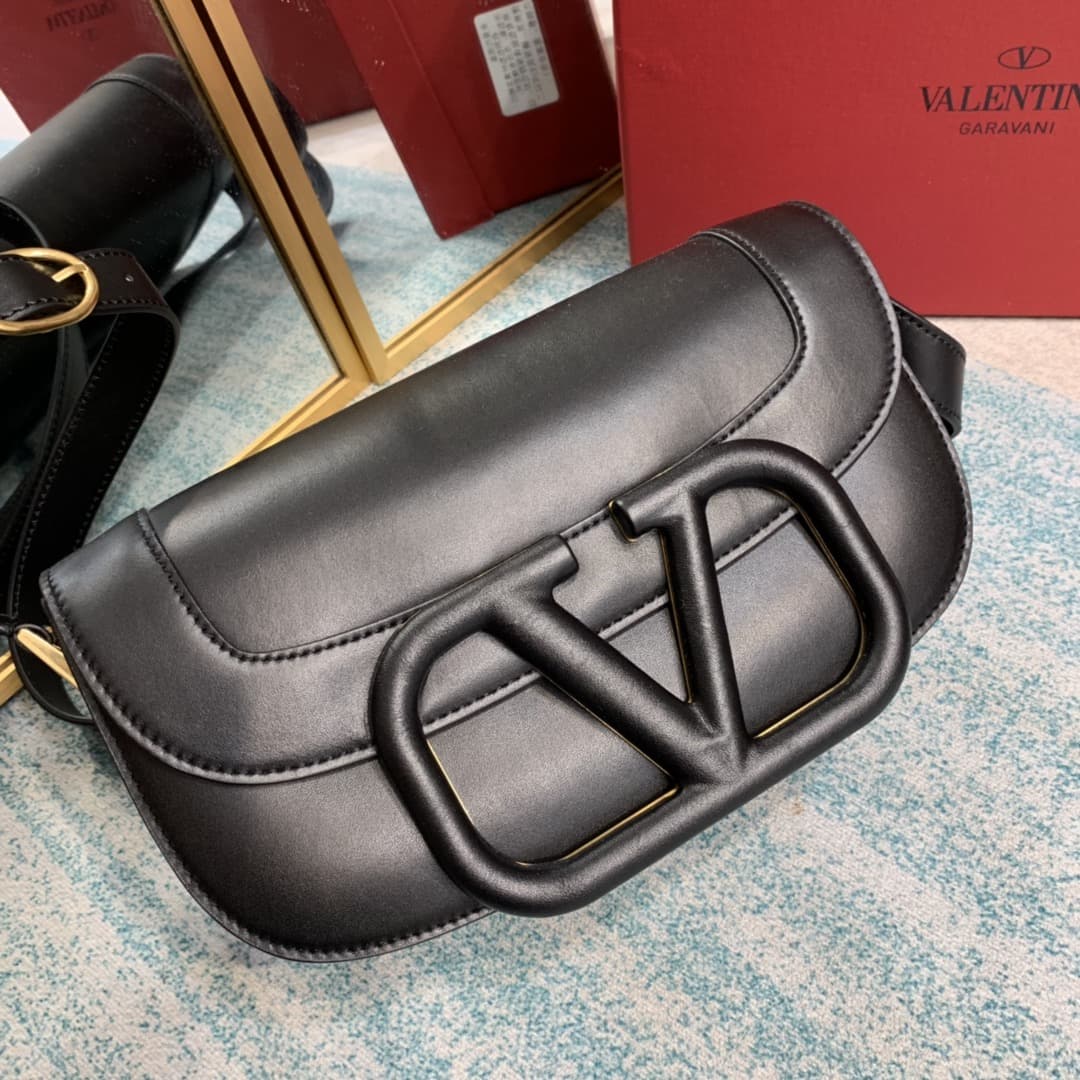 Valentino Garavani  Smooth Calfskin Supervee Shoulder Bag VA0046