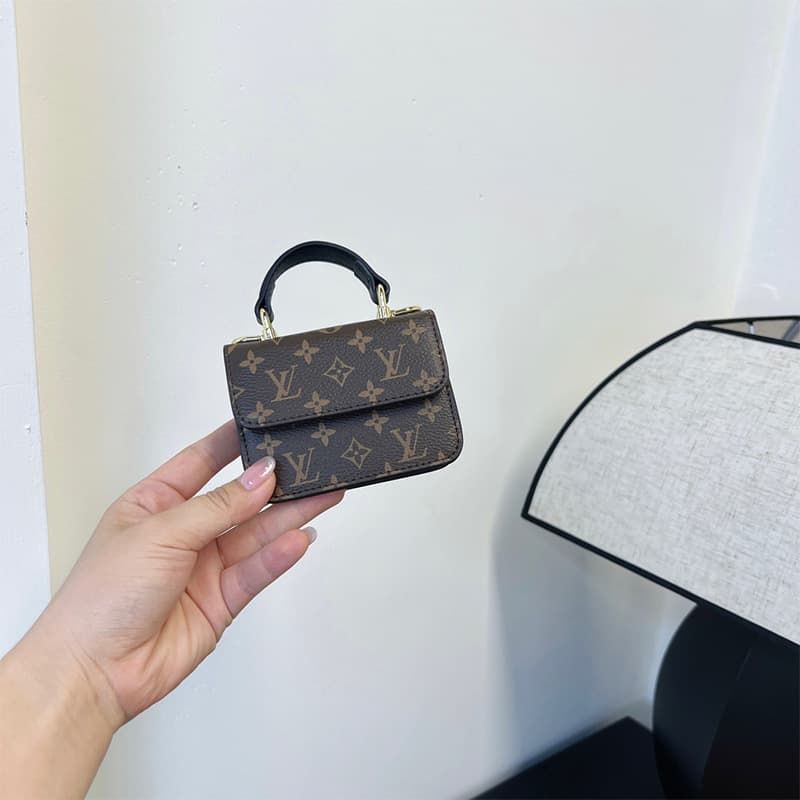 Louis Vuitton Mini POCHETTE MÉTIS Purse MBA0026