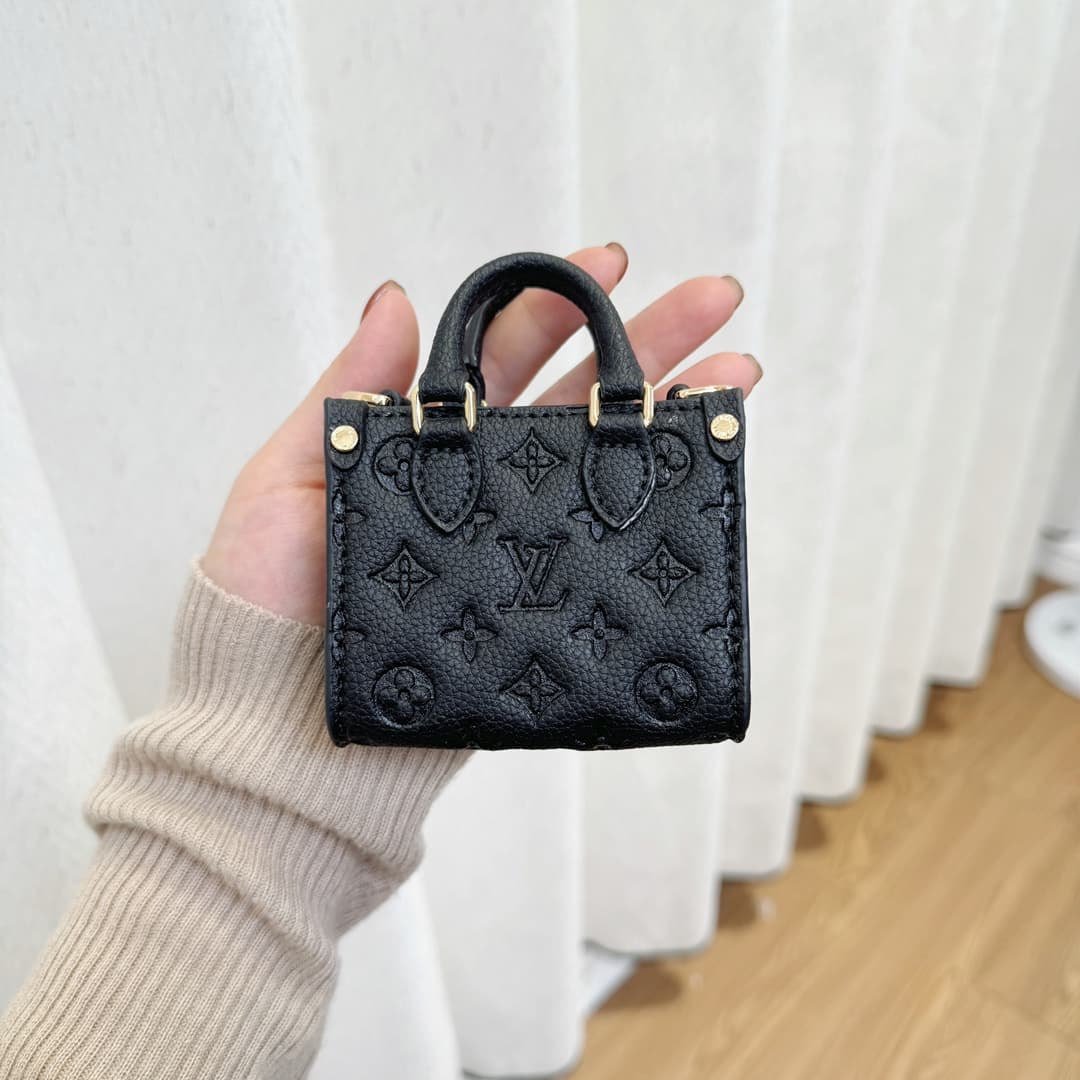 Louis Vuitton On The Go Micro Bag MBA0029