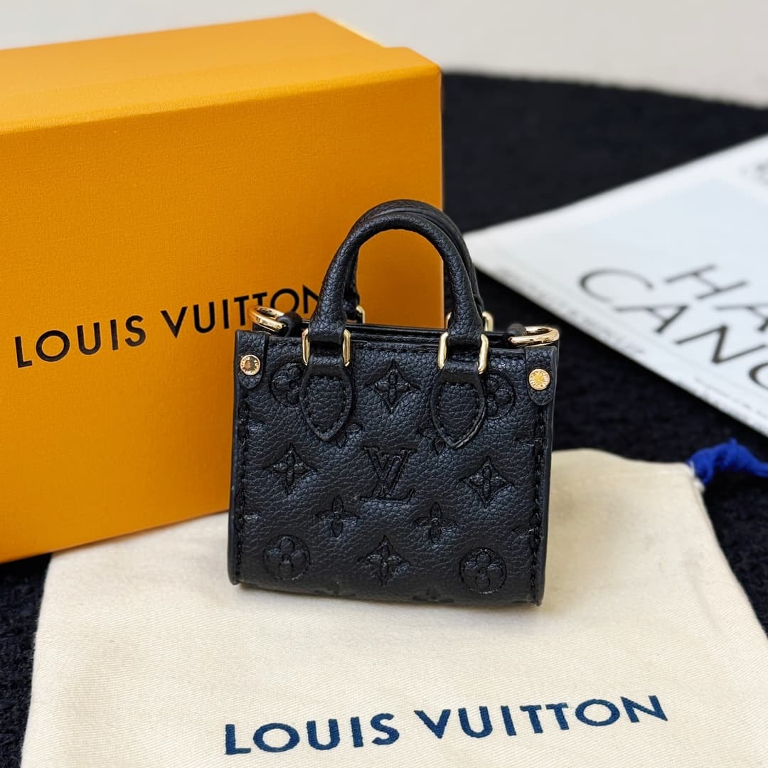 Louis Vuitton On The Go Micro Bag MBA0029