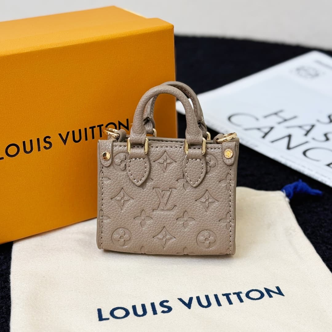 Louis Vuitton On The Go Micro Bag MBA0029